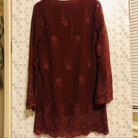 WAYF Embroidered Bell Sleeve Shift Dress - Picture 5 of 7